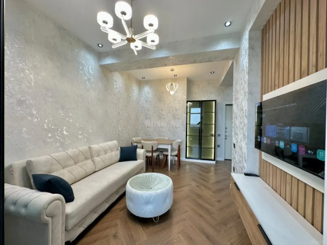 Satılır 2 otaqlı mənzil 52 m²