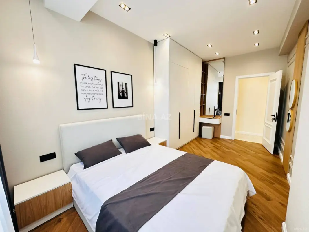Satılır 3 otaqlı mənzil 84 m²