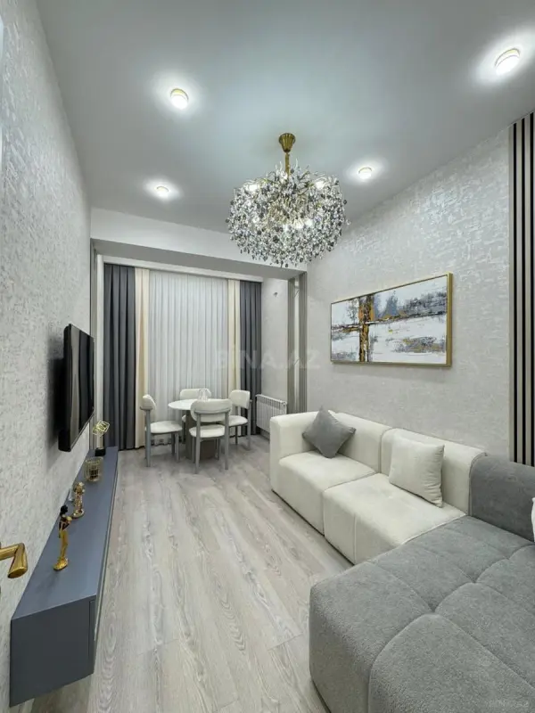 Satılır 2 otaqlı mənzil 61 m²