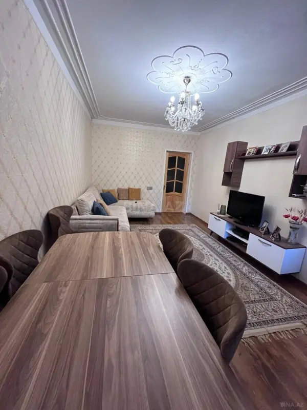Satılır 3 otaqlı mənzil 110 m²