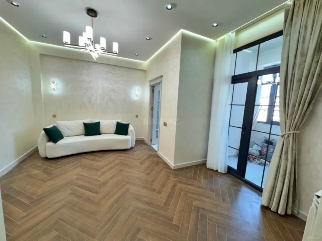 Satılır 2 otaqlı mənzil 66 m²