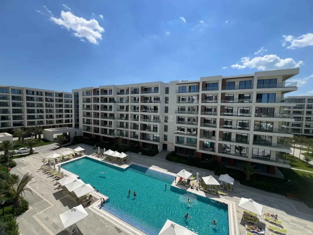 Satılır 1 otaqlı mənzil 58 m²
