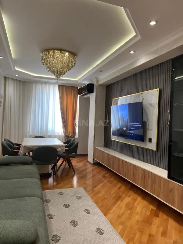 Satılır 3 otaqlı mənzil 107 m²