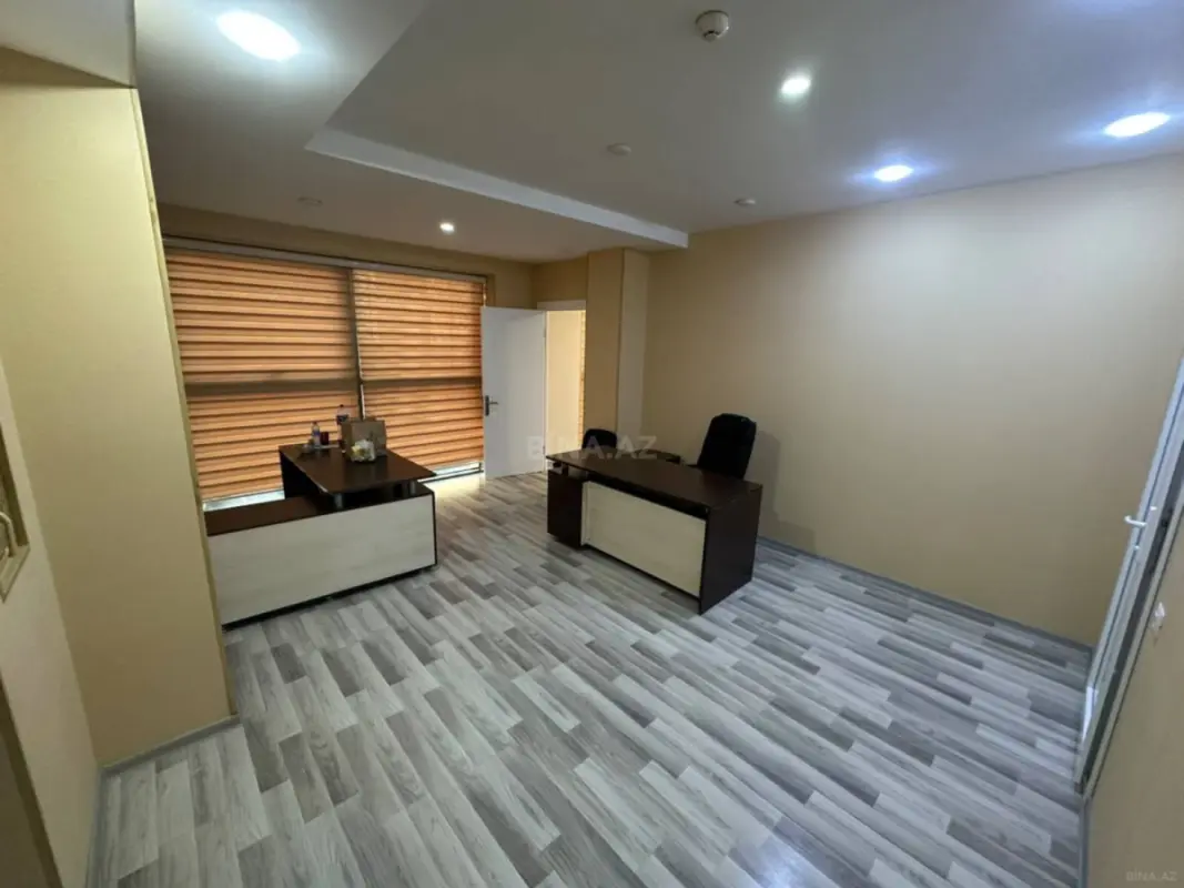 Kirayə verilir 2 otaqlı ofis 75 m²