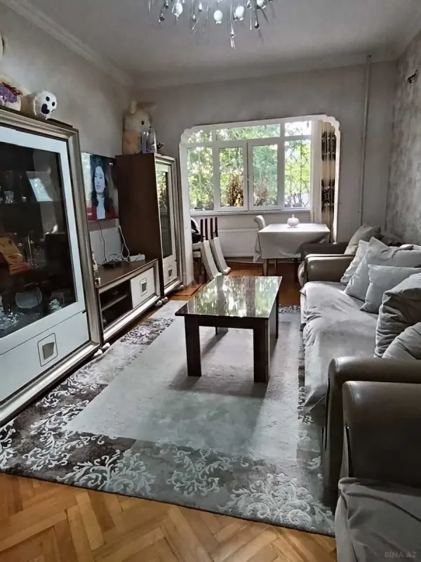 Satılır 2 otaqlı mənzil 70 m²