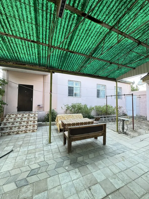 Satılır 4 otaqlı həyət evi 114 m²