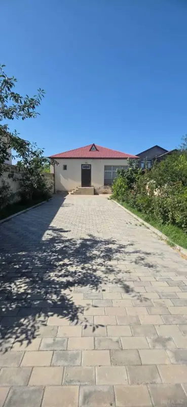 Satılır 5 otaqlı həyət evi 180 m²
