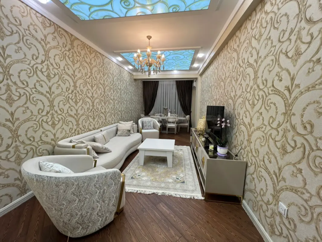 Satılır 3 otaqlı mənzil 130 m²
