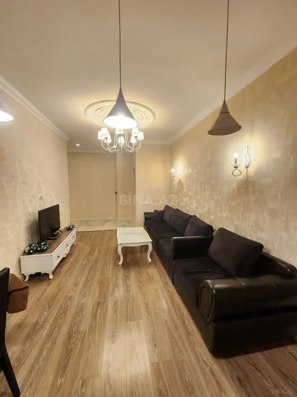 Kirayə verilir 3 otaqlı mənzil 110 m²