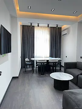 Kirayə verilir 2 otaqlı mənzil 73 m² — Bakı 2 otaq 73.00 m²