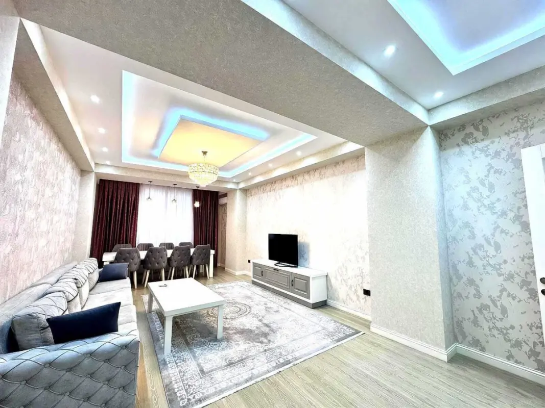 Kirayə verilir 3 otaqlı mənzil 165 m²