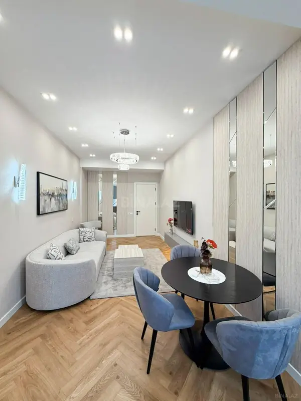 Satılır 2 otaqlı mənzil 68 m²