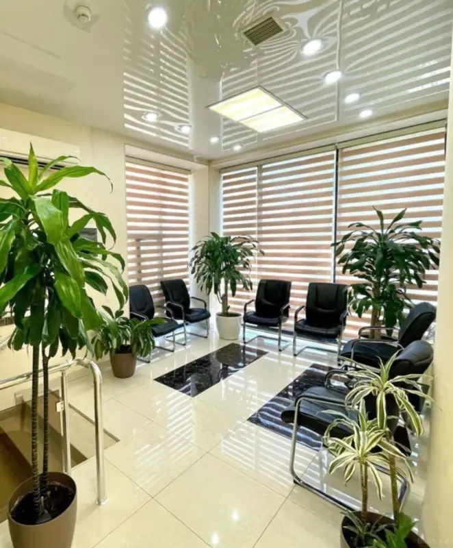 Satılır obyekt 260 m²
