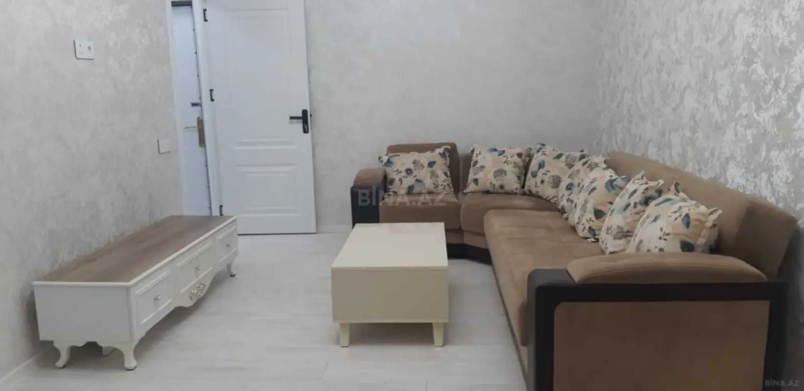 Satılır 2 otaqlı mənzil 45 m²