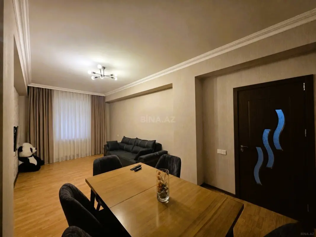 Satılır 2 otaqlı mənzil 67 m²