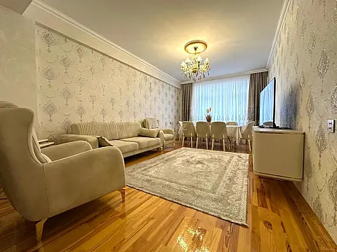 Kirayə verilir 2 otaqlı mənzil 95 m² — Bakı 2 otaq 95.00 m²