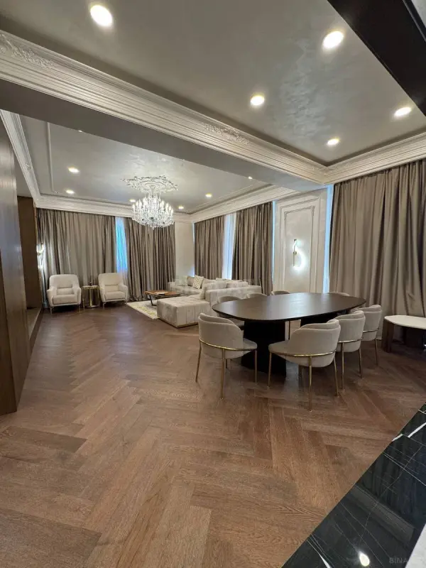 Kirayə verilir 4 otaqlı mənzil 220 m²