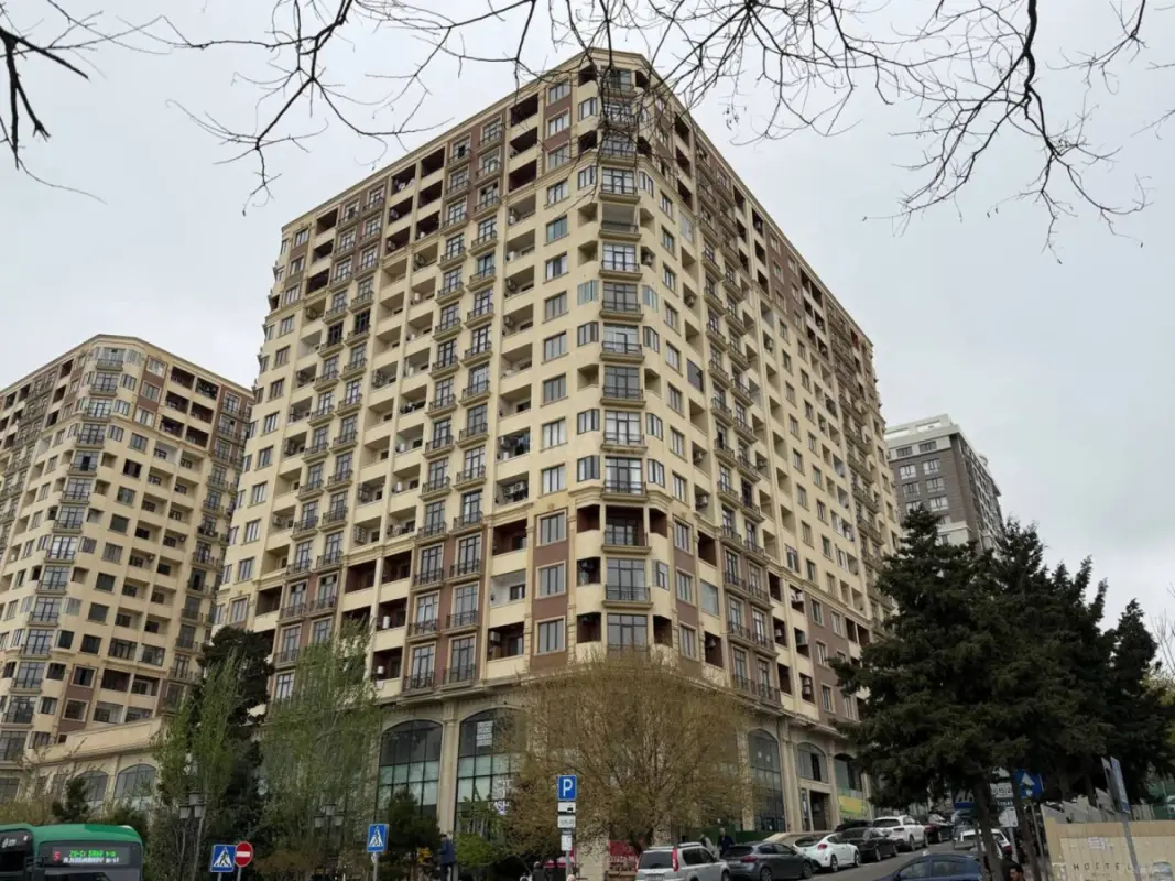 Satılır qaraj 37 m²
