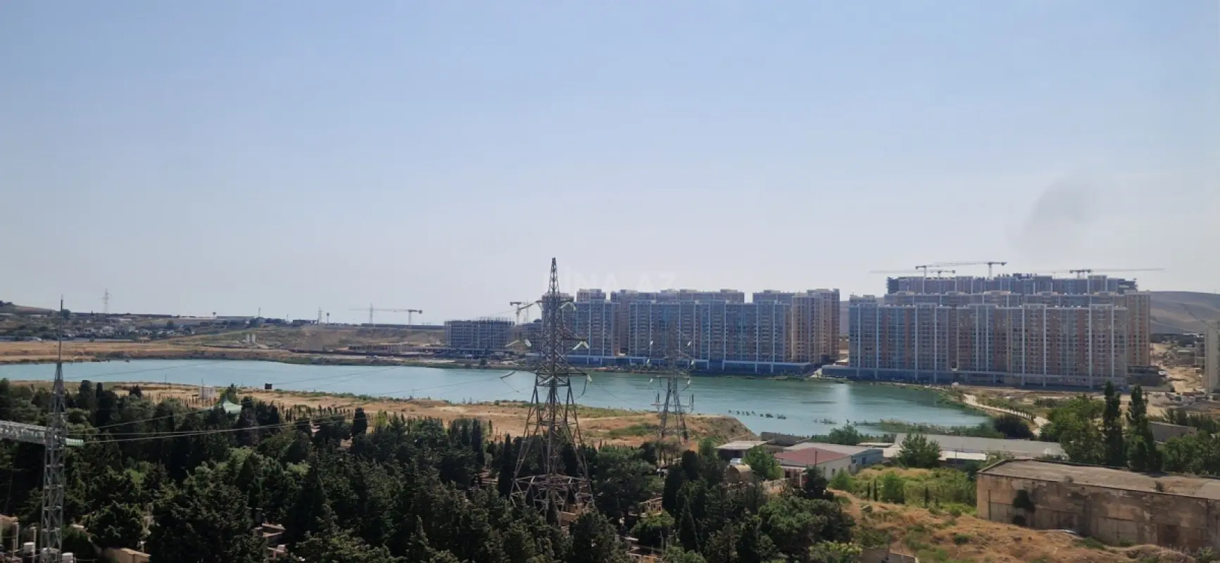 Satılır 2 otaqlı mənzil 80 m²