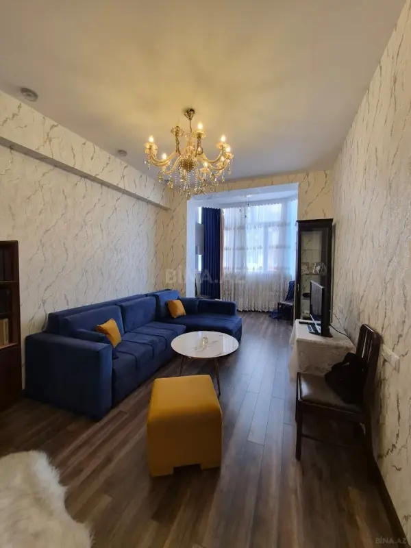 Satılır 2 otaqlı mənzil 100 m²