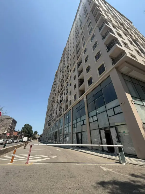 Satılır obyekt 600 m²