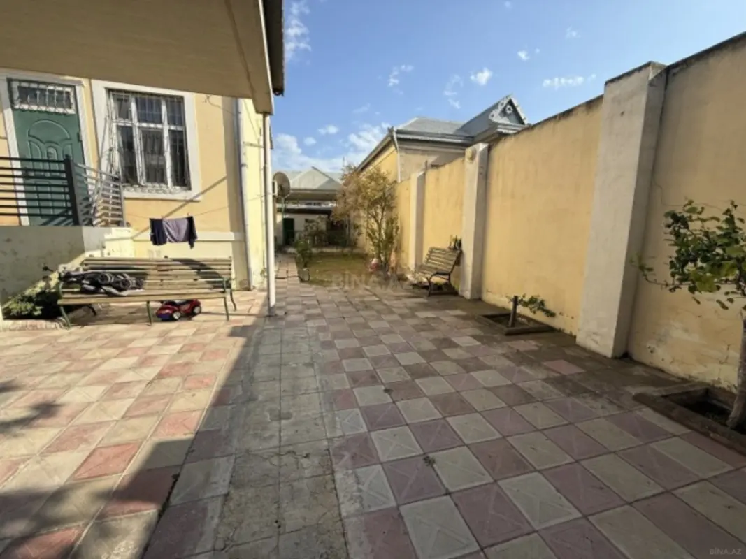 Satılır 5 otaqlı həyət evi 160 m²