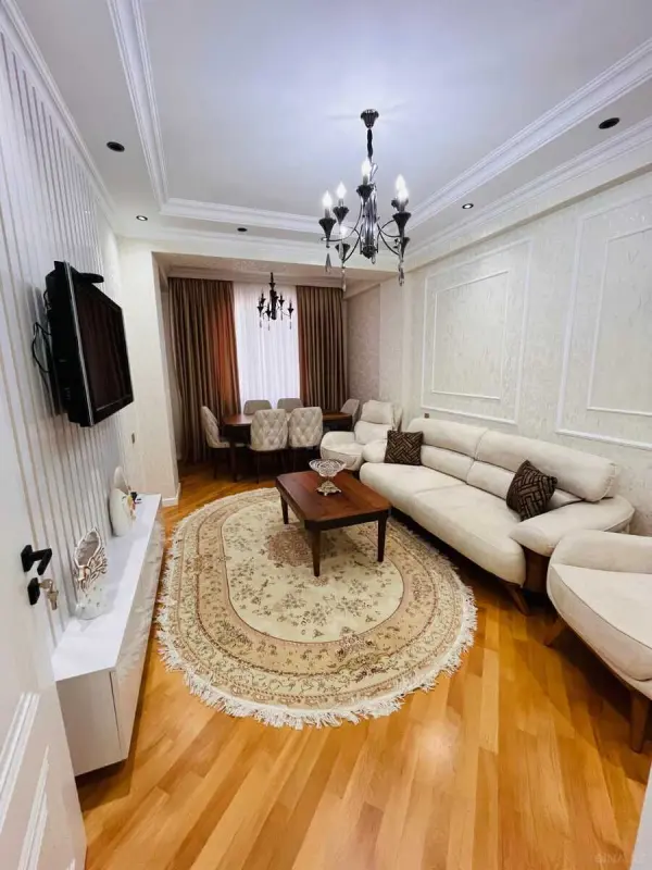 Satılır 3 otaqlı mənzil 110 m²
