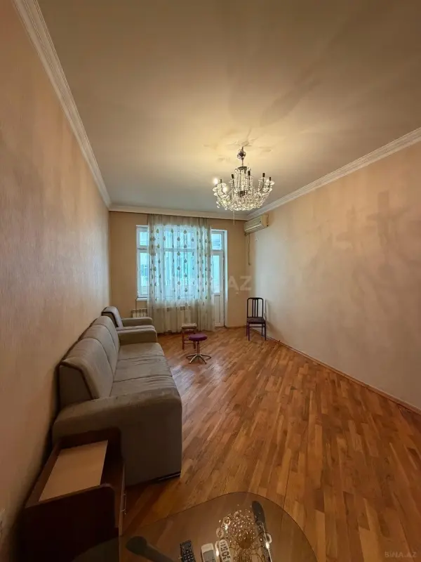 Satılır 2 otaqlı mənzil 95 m²