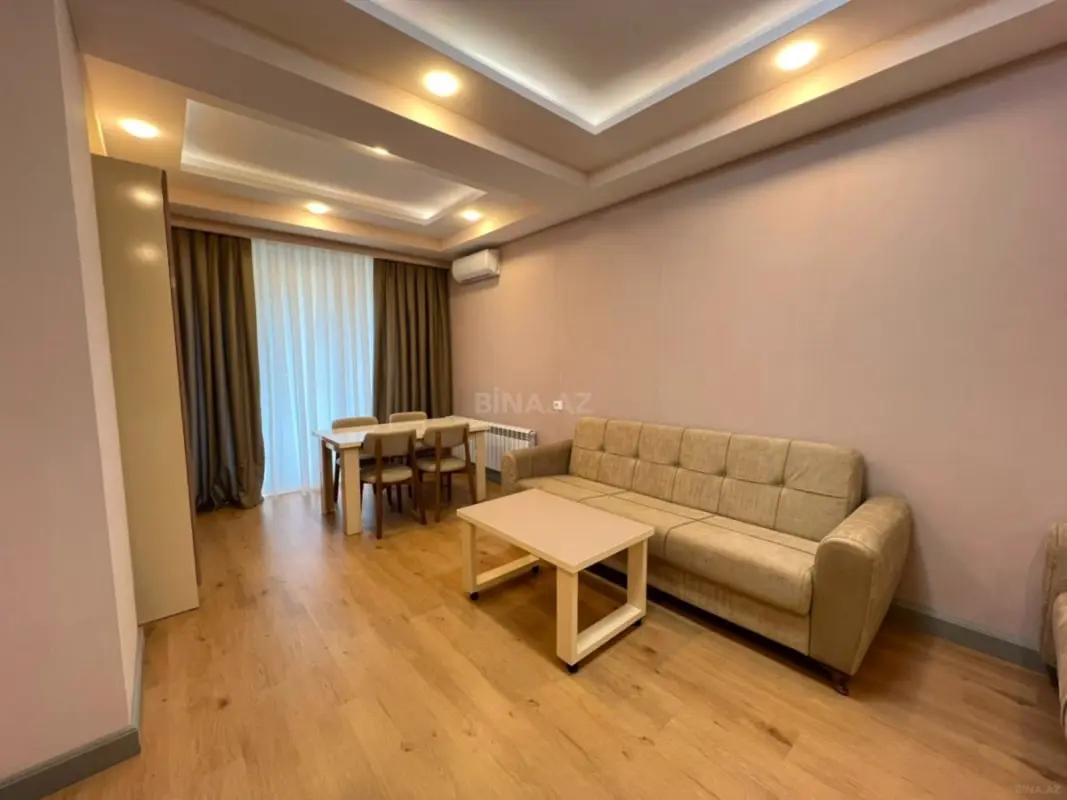 Kirayə verilir 2 otaqlı mənzil 79 m²