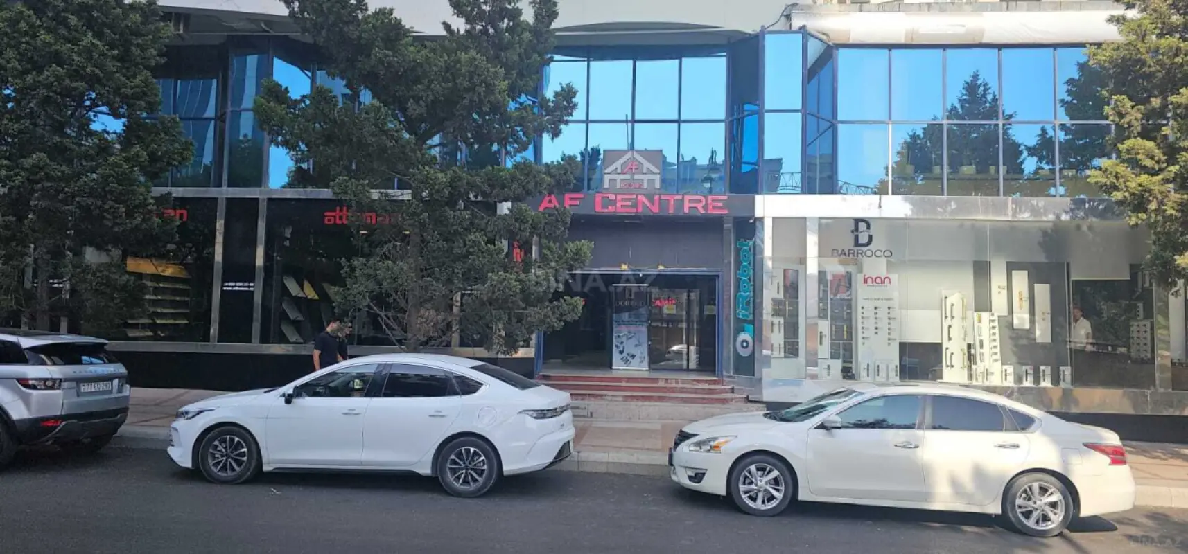 Kirayə verilir obyekt 250 m²