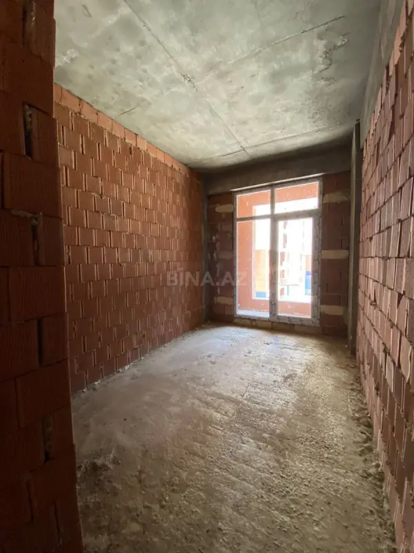 Satılır 2 otaqlı mənzil 84.3 m²