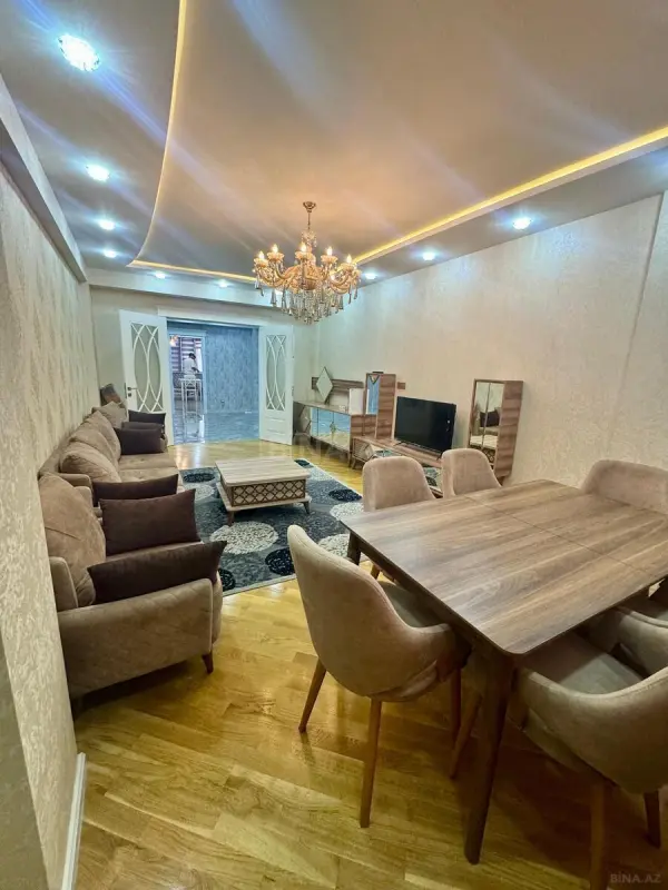 Kirayə verilir 3 otaqlı mənzil 139 m²