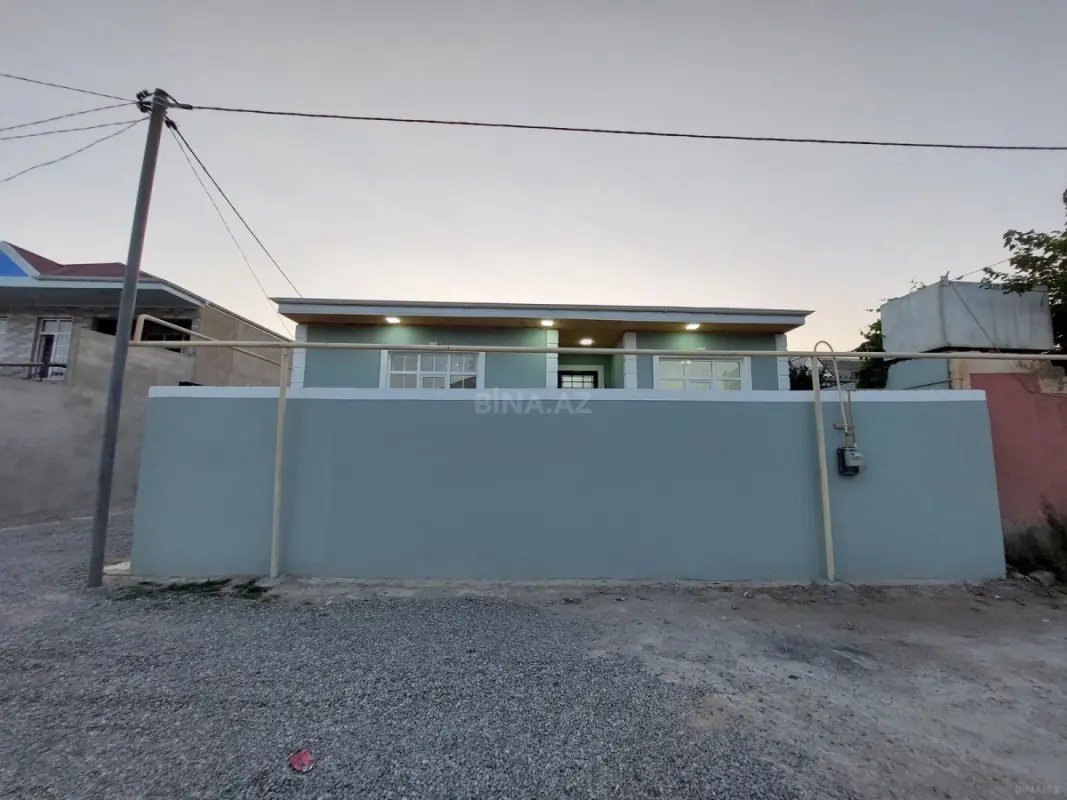 Satılır 3 otaqlı həyət evi 100 m²