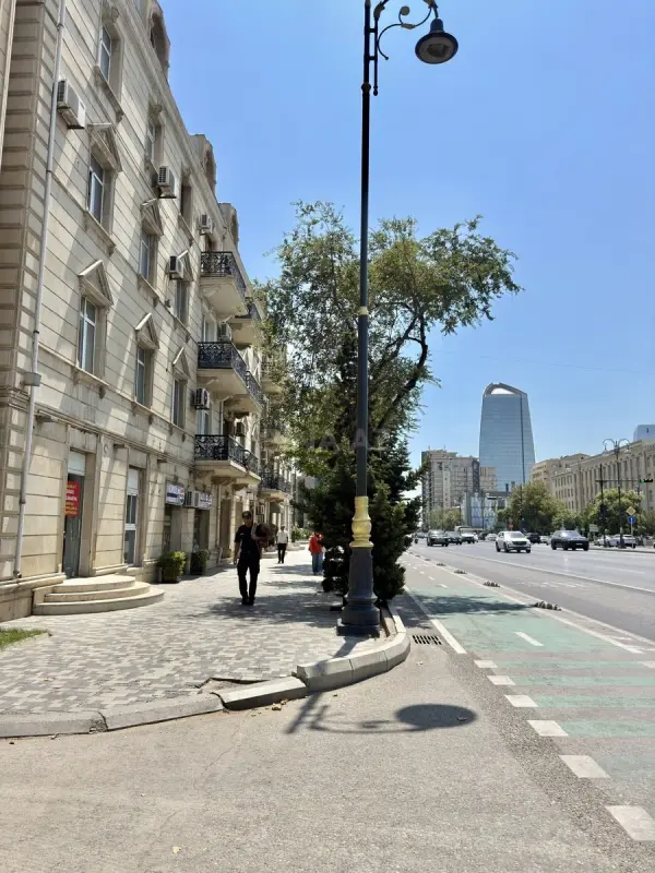 Satılır 3 otaqlı mənzil 78 m²