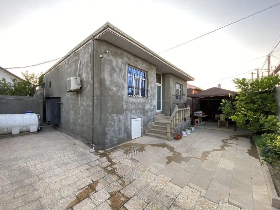 Satılır 4 otaqlı həyət evi 120 m²