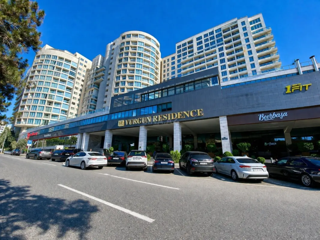 Satılır 3 otaqlı mənzil 110 m²