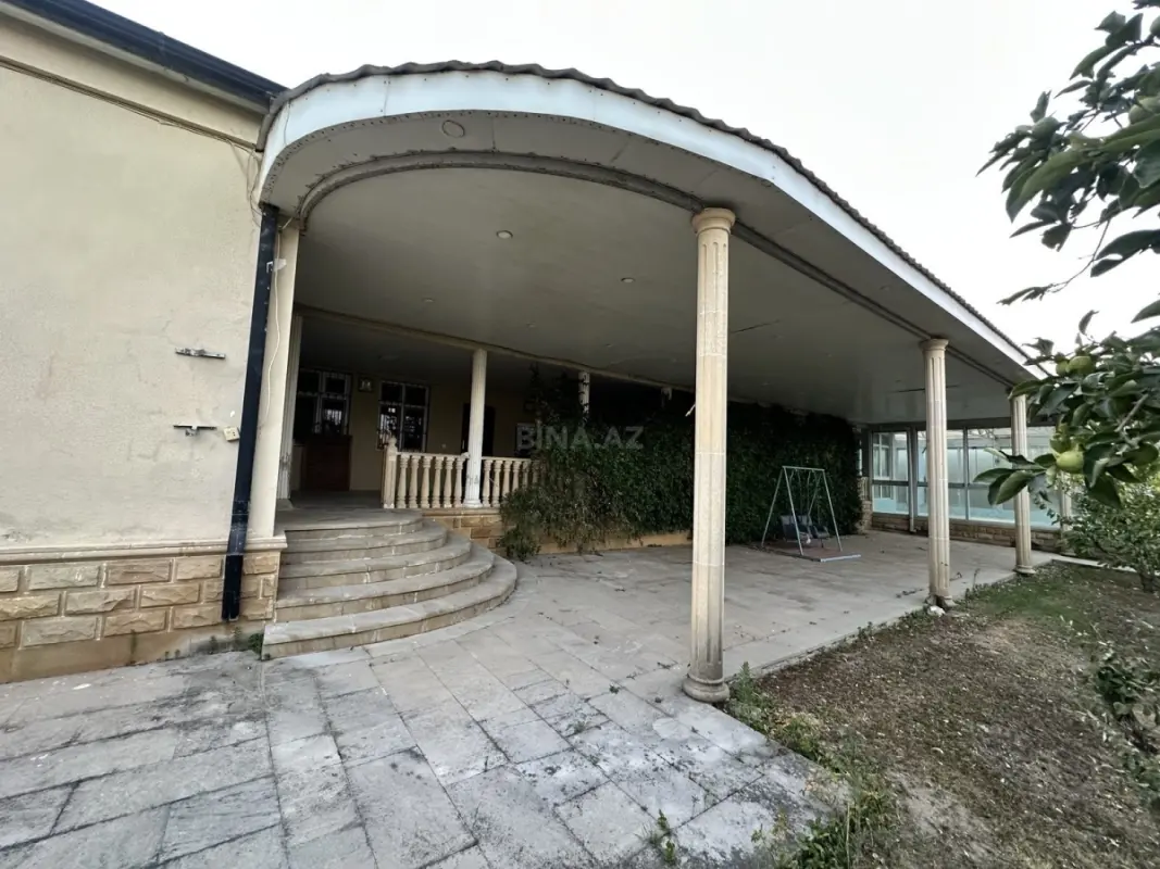 Satılır 4 otaqlı həyət evi 200 m²