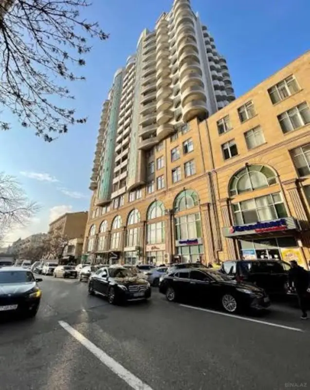 Kirayə verilir 5 otaqlı ofis 140 m²