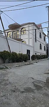 Satılır 5 otaqlı həyət evi 250 m² — Bakı 5 otaq 250.00 m²
