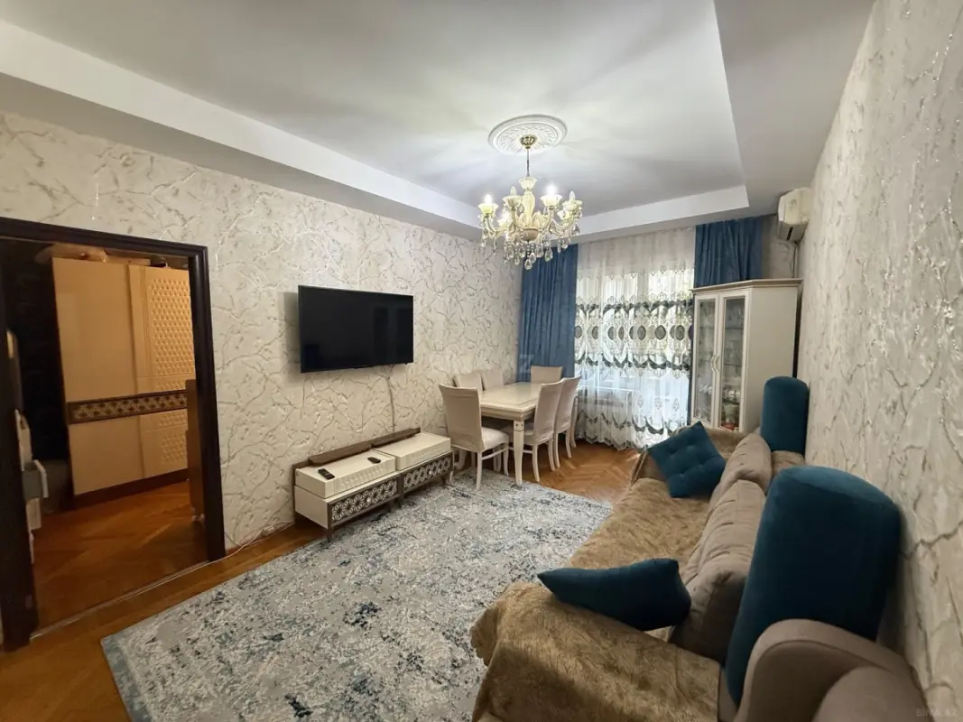 Satılır 4 otaqlı mənzil 100 m²