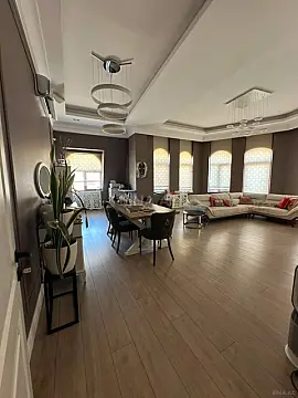 Kirayə verilir 5 otaqlı mənzil 240 m² — Bakı, Nərimanov 5 otaq 240.00 m²