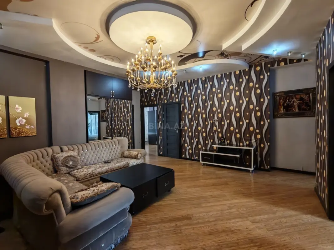 Kirayə verilir 4 otaqlı mənzil 150 m²
