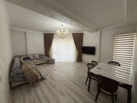 Kirayə verilir 3 otaqlı mənzil 122 m² — Bakı 3 otaq 122.00 m²