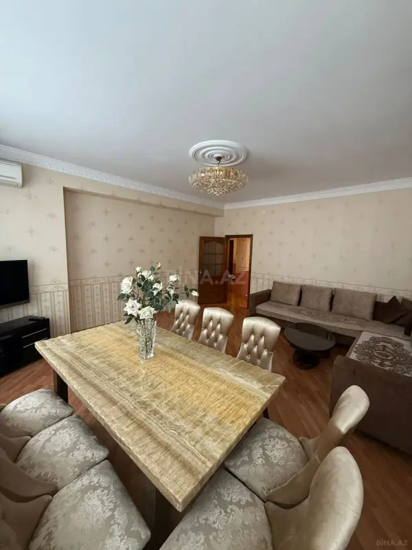 Satılır 3 otaqlı mənzil 120 m²