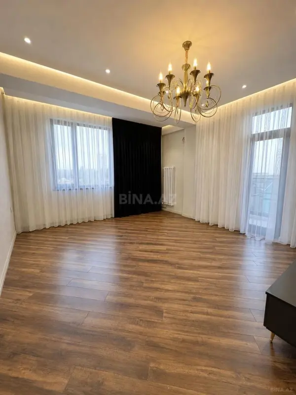 Satılır 2 otaqlı mənzil 75 m²