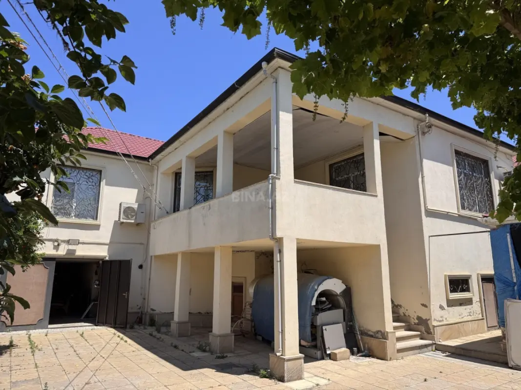 Satılır 4 otaqlı həyət evi 220 m²