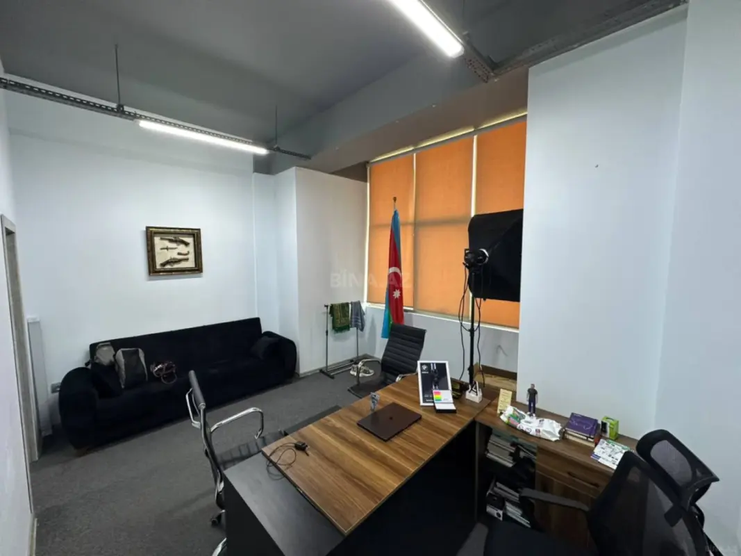 Kirayə verilir 2 otaqlı ofis 60 m²