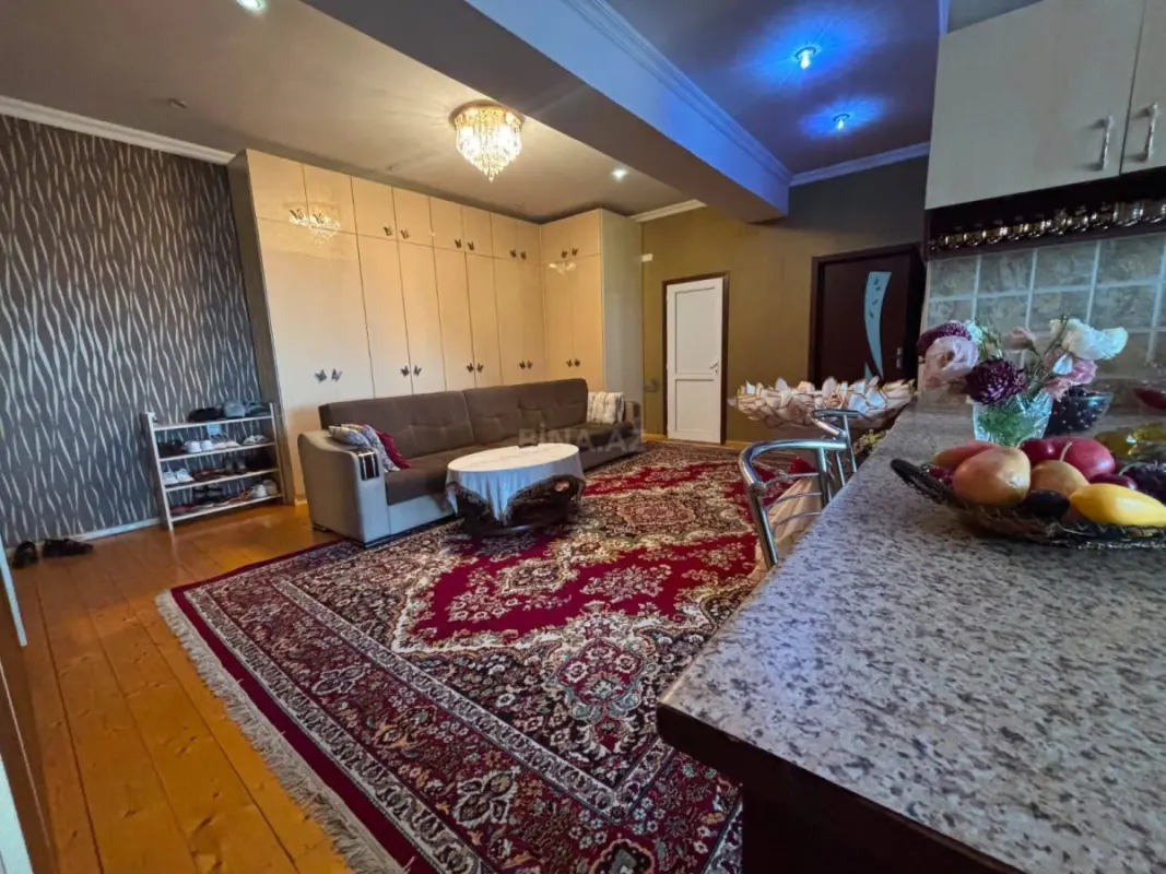 Satılır 3 otaqlı mənzil 120 m²
