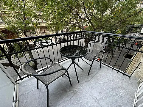 Kirayə verilir 2 otaqlı mənzil 65 m² — Bakı, Sahil qəs. 2 otaq 65.00 m²