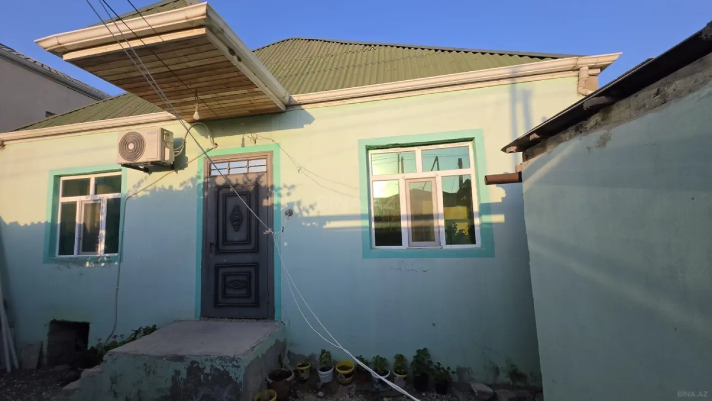 Satılır 4 otaqlı həyət evi 90 m²